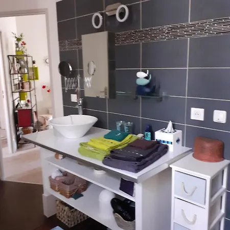 Calme Et Confort Centre Avec Parking Prive דירה מונטובן