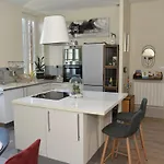 Appartement Calme Et Confort Centre Avec Parking Prive *
