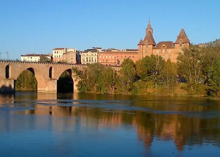 Calme Et Confort Centre Avec Parking Prive Монтобан